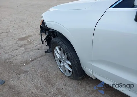 2021 Volvo Xc60 T5 Momentum z USA, uszkodzony, nr VIN YV4102RKXM1732248